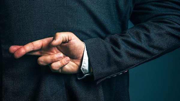 Khảo sát cho thấy: Cứ 3 nhân viên thì có 1 người thường xuyên nói dối sếp