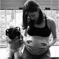 Tại sao bụng mẹ to?