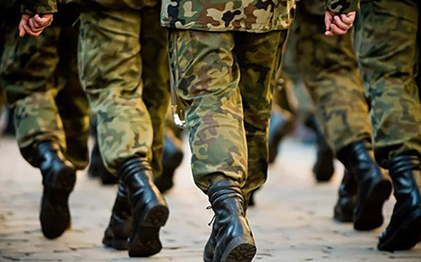 Đừng nhầm lẫn giữa kỷ luật và thiết quân luật, doanh nghiệp có kỷ luật chặt chẽ vẫn có thể làm nhân viên cảm thấy hài lòng