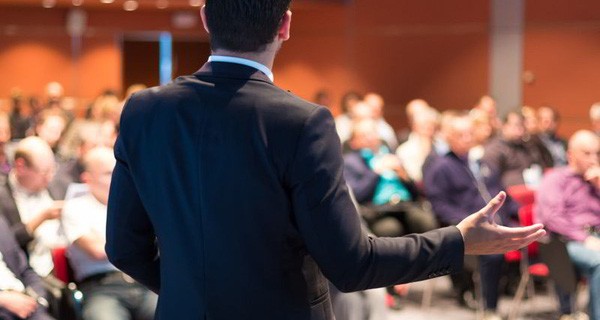 Tán gái cũng như thuyết trình, không tận dụng được 2 giây đầu tiên gây ấn tượng coi như vứt!