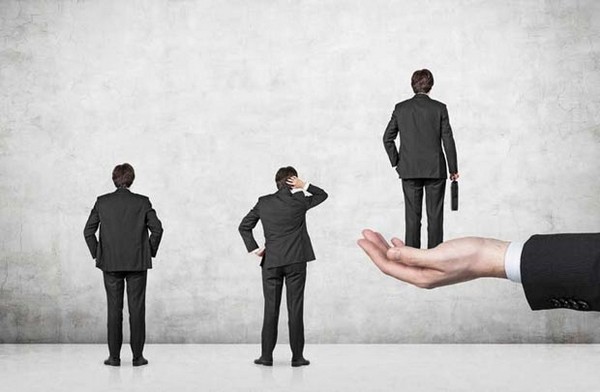 4 chiêu dùng người của nhà lãnh đạo giỏi