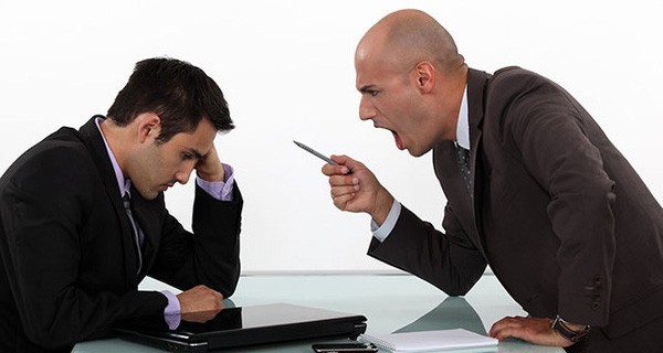Sếp của bạn có đủ 8 đặc điểm này ư? Còn chờ đợi gì nữa, nộp đơn nghỉ việc thôi!