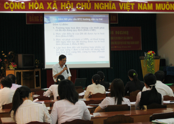 HT20SME_TRA20VINH_281010_1.jpg