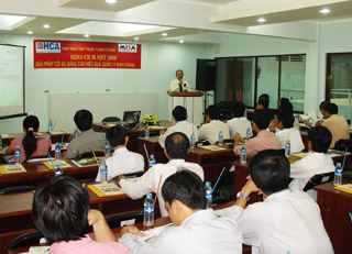 HCA chọn MISA CRM.NET 2008 cho buổi Sinh hoạt học thuật chuyên đề tháng 7/2008