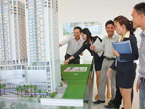 Hãy coi nhân viên chính như khách hàng của mình