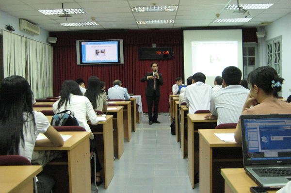 Hoi_thao_MISA_CRM_HCM_10_06_2009.jpg