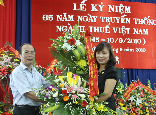MISA_HN_tham_du_le_ki_niem_tai_Ha20Nam_va_Nam20Dinh_09092010.jpg