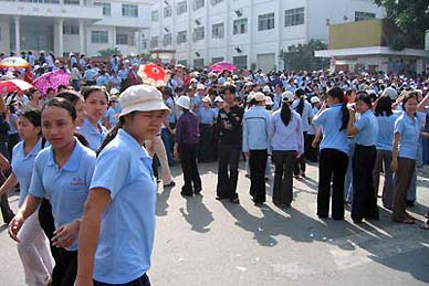 Nên nói gì với người lao động trong tình hình khủng hoảng?