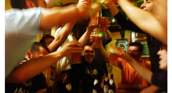 Chính sách “Bảo vệ tối thứ 6” của ngân hàng vì sợ nhân viên phát điên