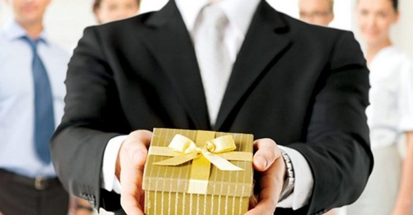 Giữ chân nhân viên bằng lương thưởng vẫn là cách hữu hiệu nhất