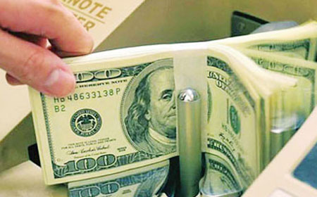 Ông lớn ngoại chọn mặt đại gia Việt gửi tiền