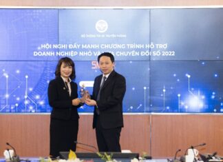 Bộ TT&TT vinh danh MISA là đơn vị xuất sắc nhất tại chương trình SMEdx