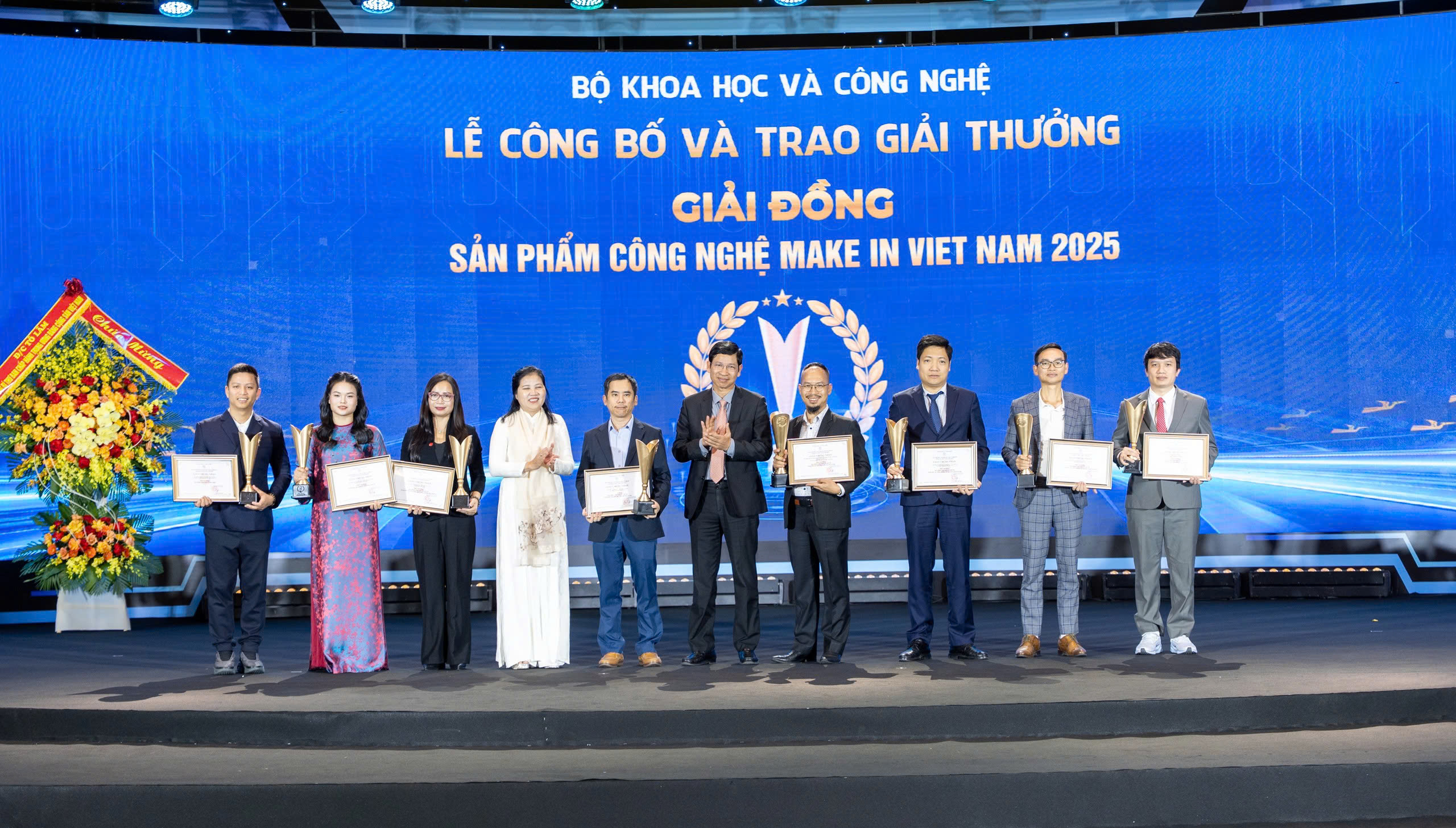 Phần mềm quản lý bán hàng MISA eShop xuất sắc đạt giải Đồng tại Make in Viet Nam 2025